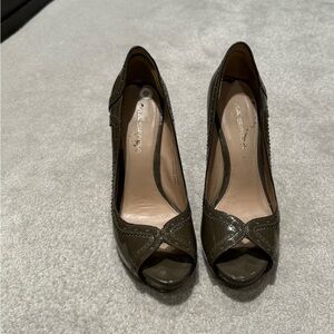 Via Spiga Grey Heels